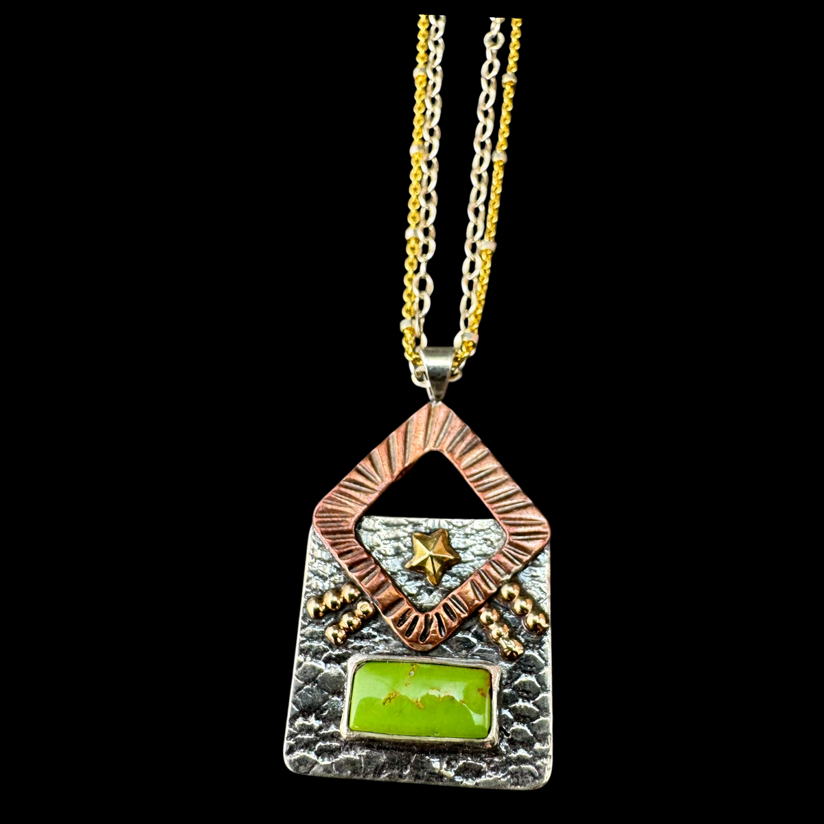 Gaspeite Frame Necklace